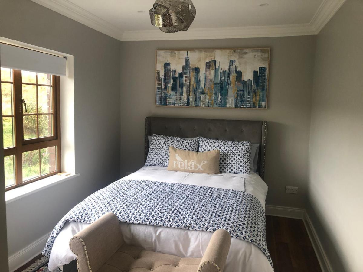 The Fairways, Castleblayney Bed & Breakfast Bagian luar foto