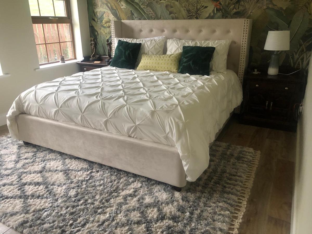 The Fairways, Castleblayney Bed & Breakfast Bagian luar foto